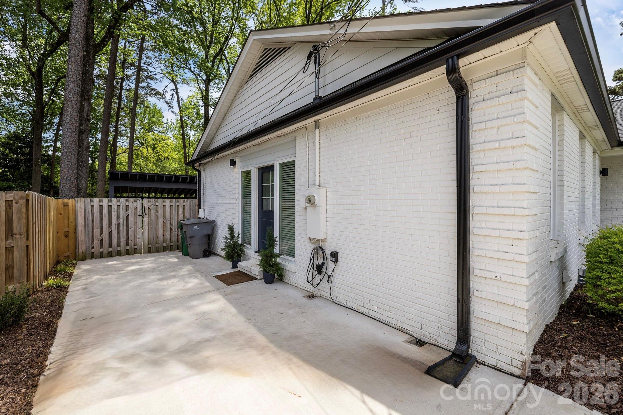 Beverly Woods - Residential