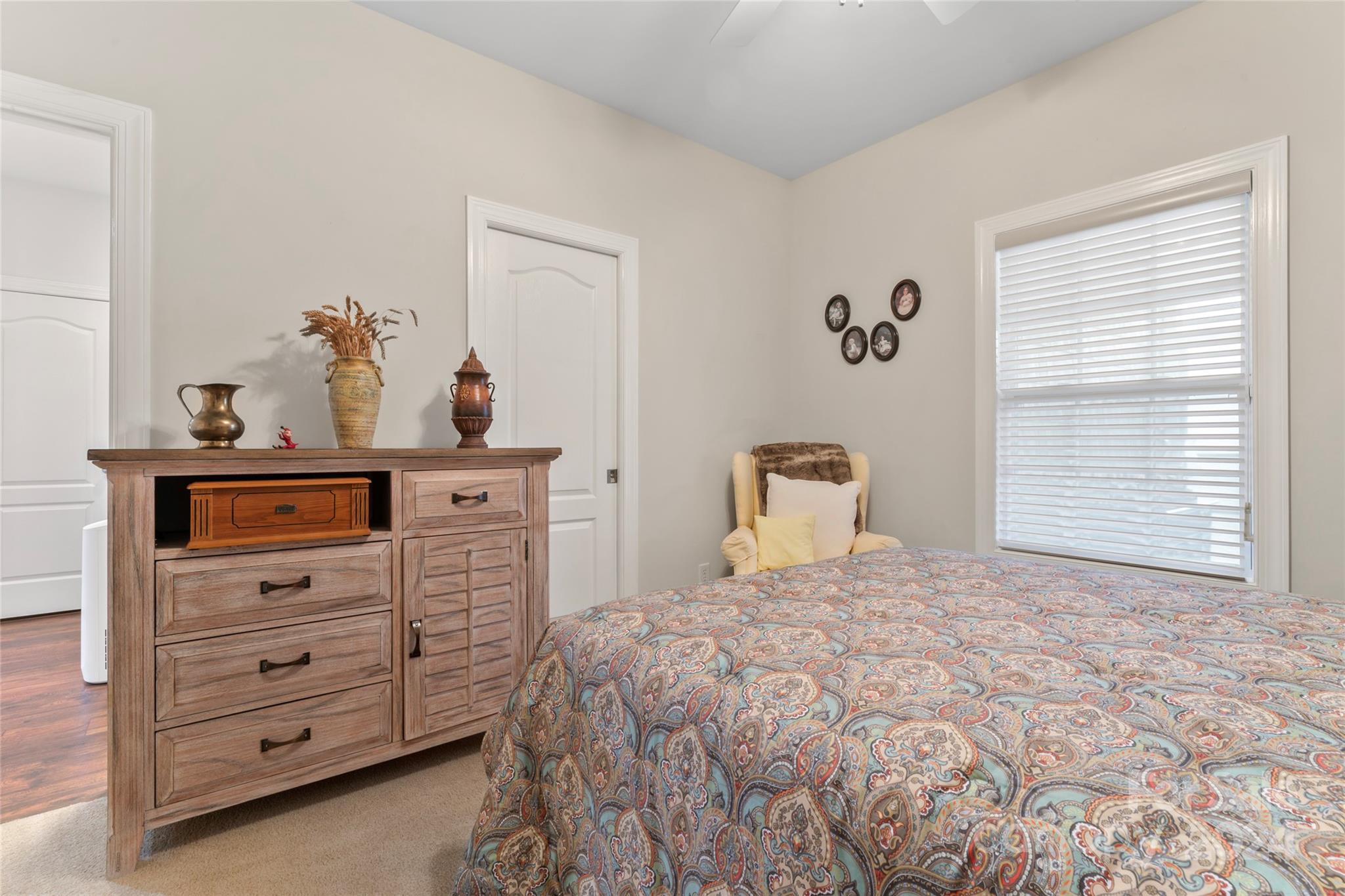 Saint James - Residential