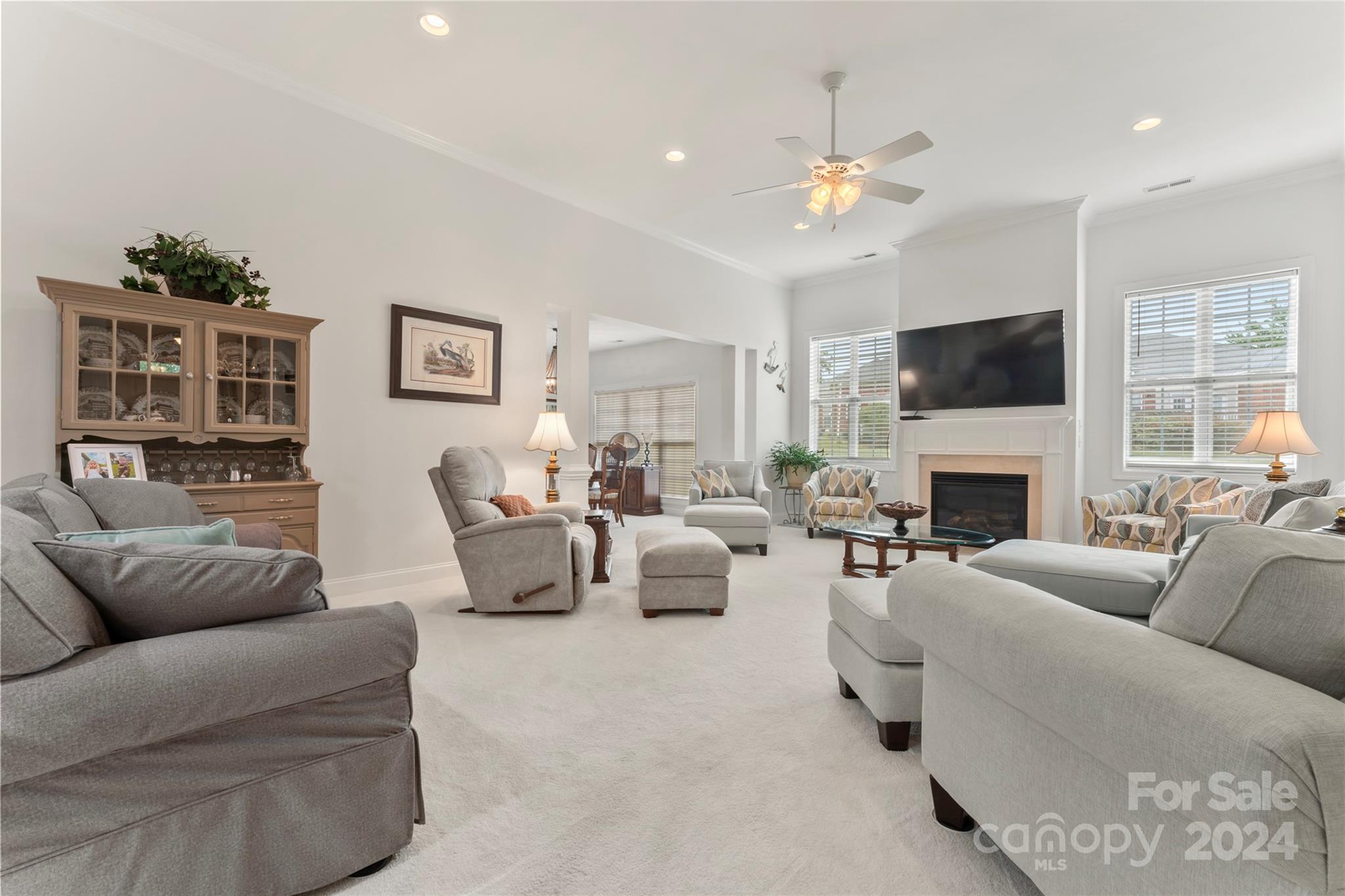 Saint James - Residential