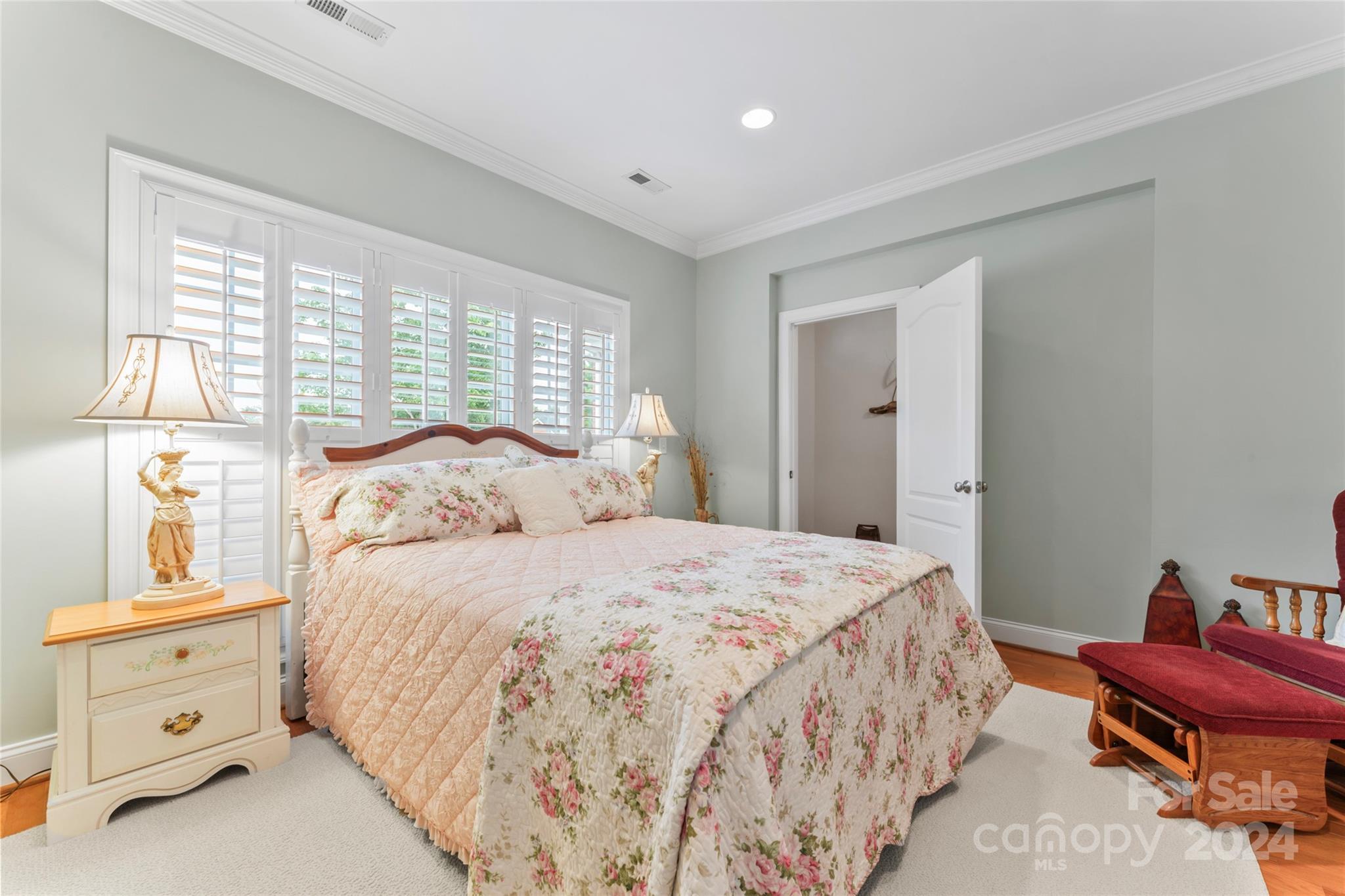 Saint James - Residential