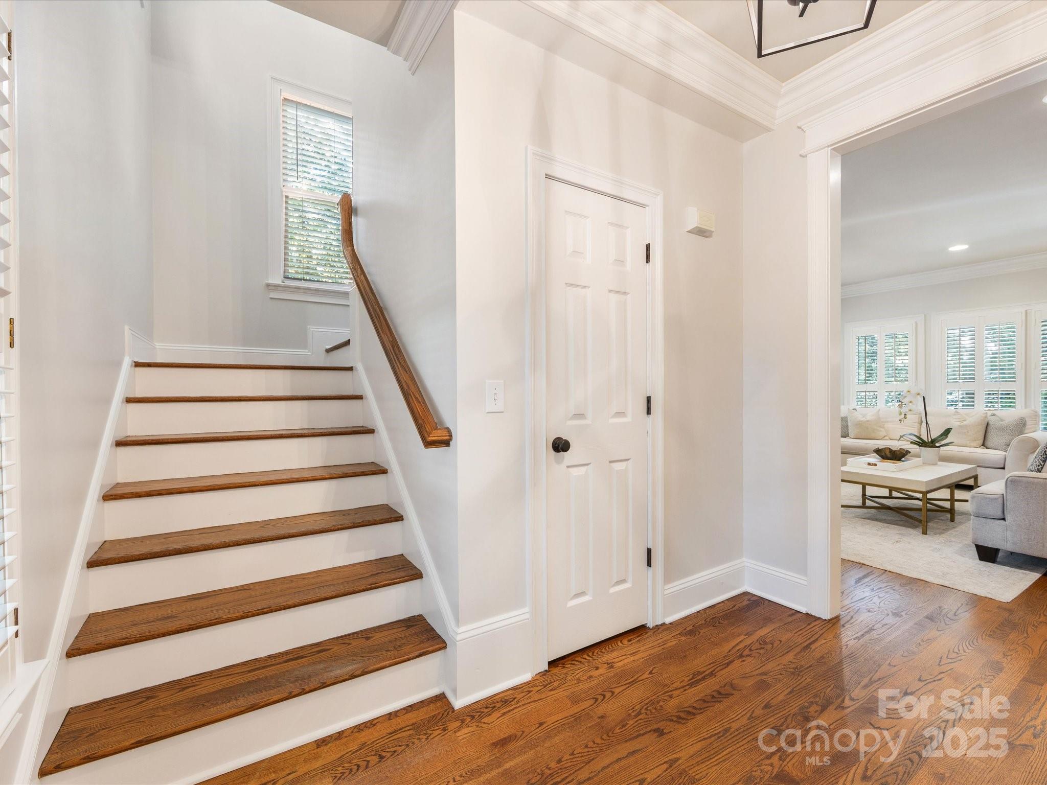 608 Olde Cotswold Court