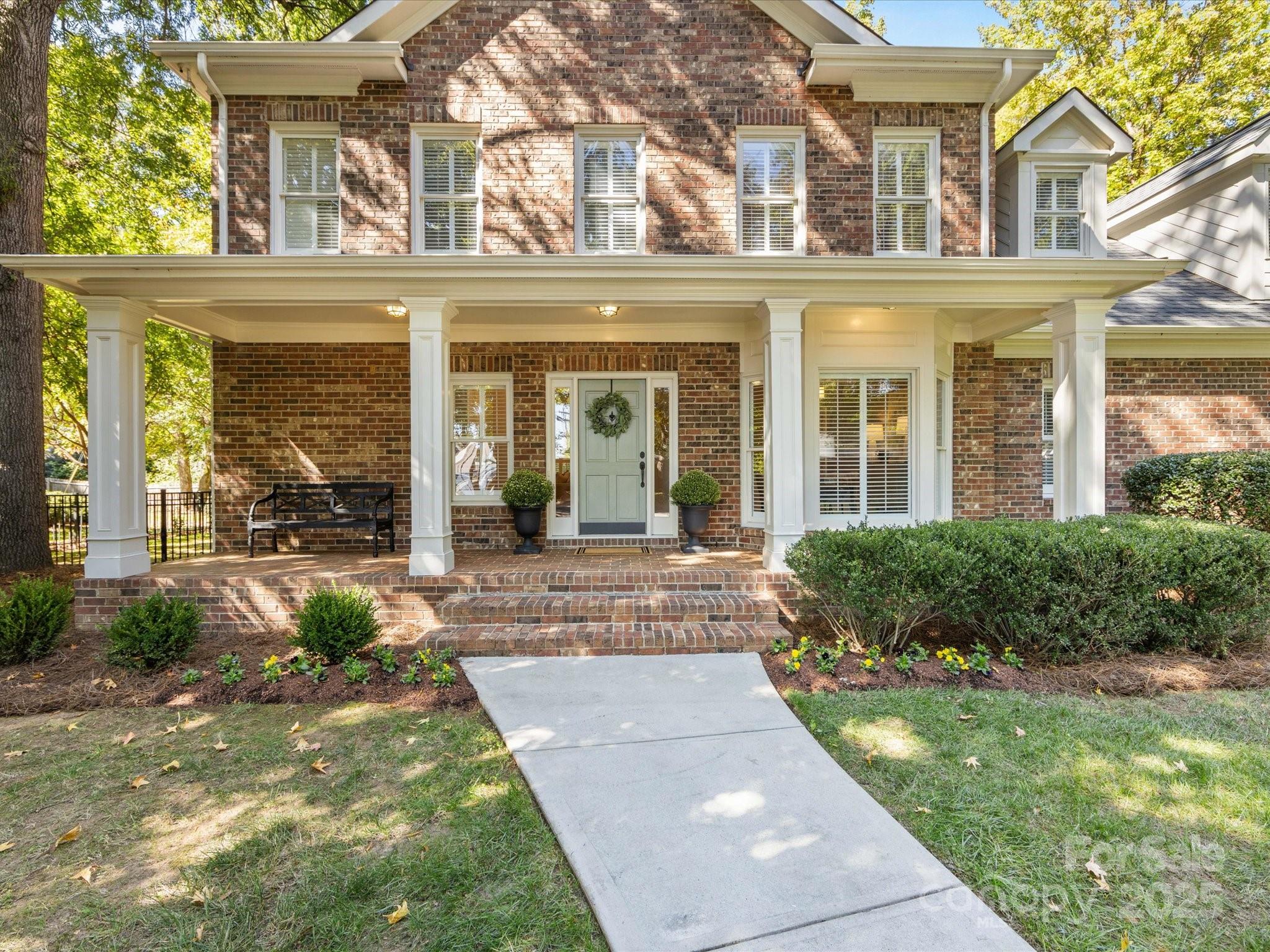 608 Olde Cotswold Court
