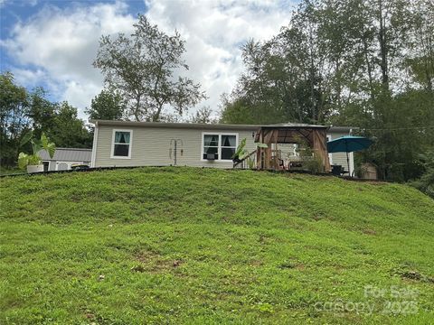 Photo of 30 and 32 W Skyland Circle, Asheville, NC 28804 (MLS # 4313510)