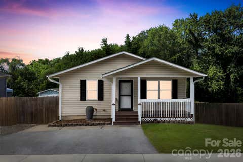 Photo of 51 Kay Thomas Drive, Hendersonville, NC 28792 (MLS # 4406229)
