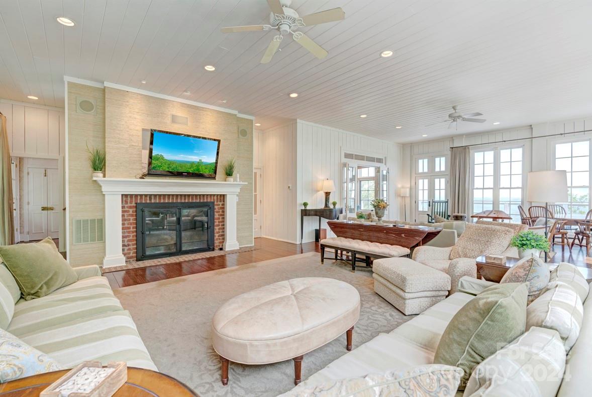 Thunder Hill Estates - Residential