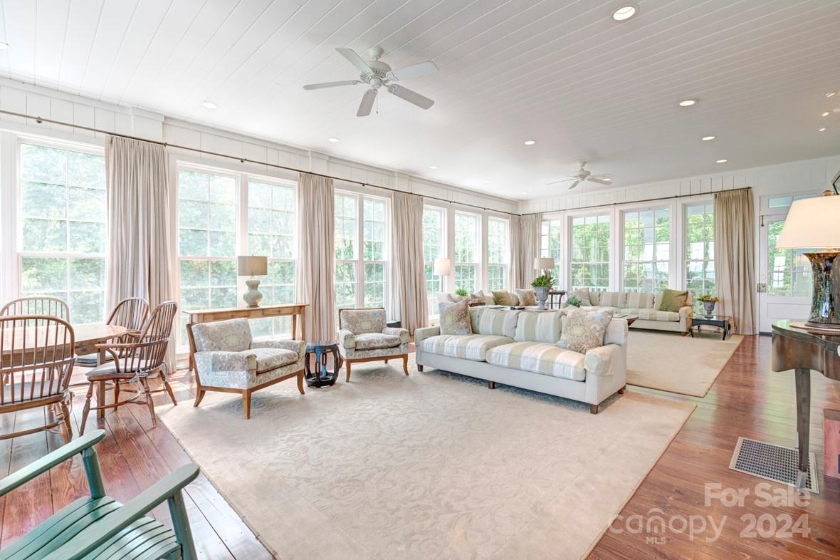 Thunder Hill Estates - Residential