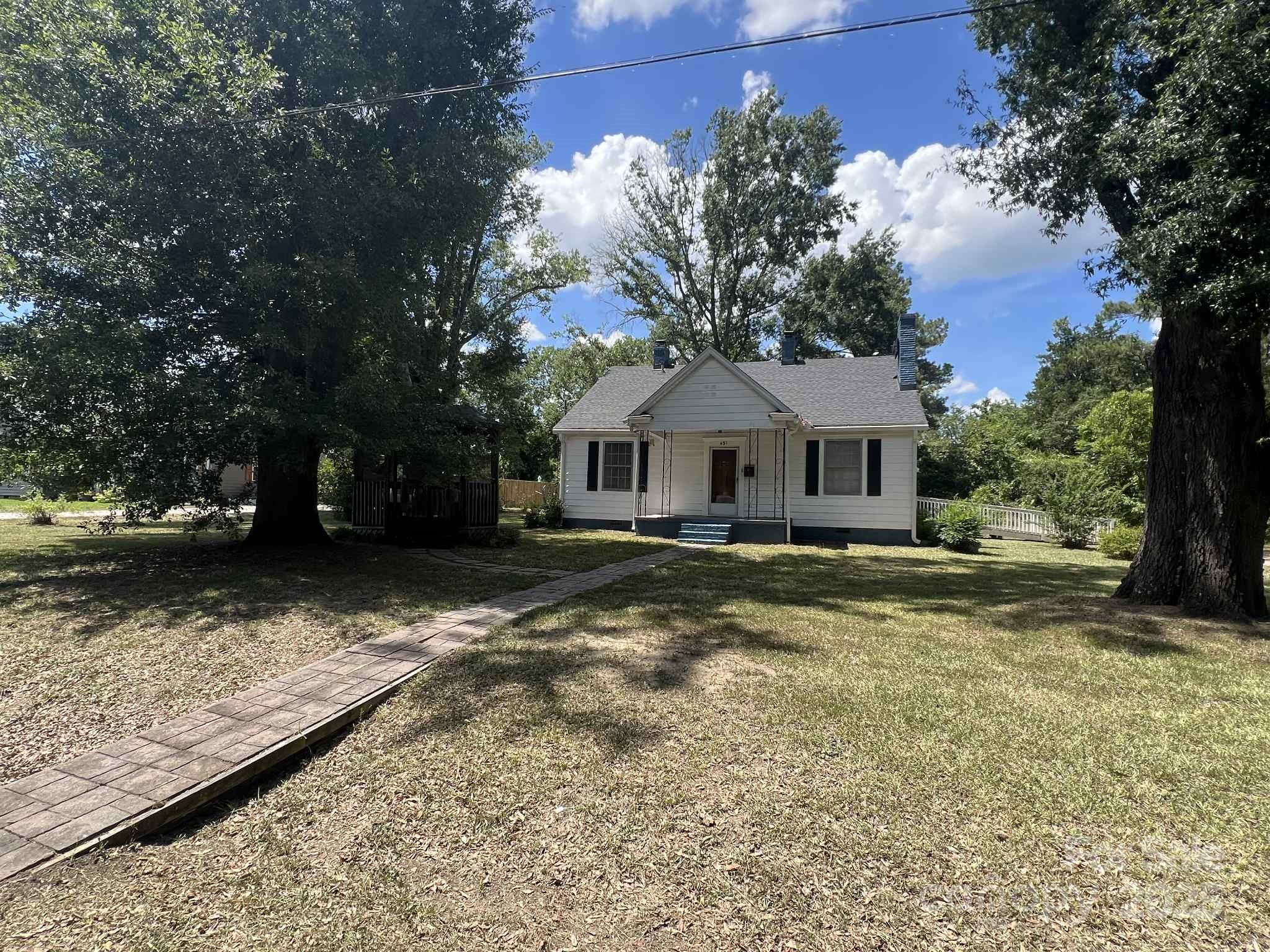 651 Still Street