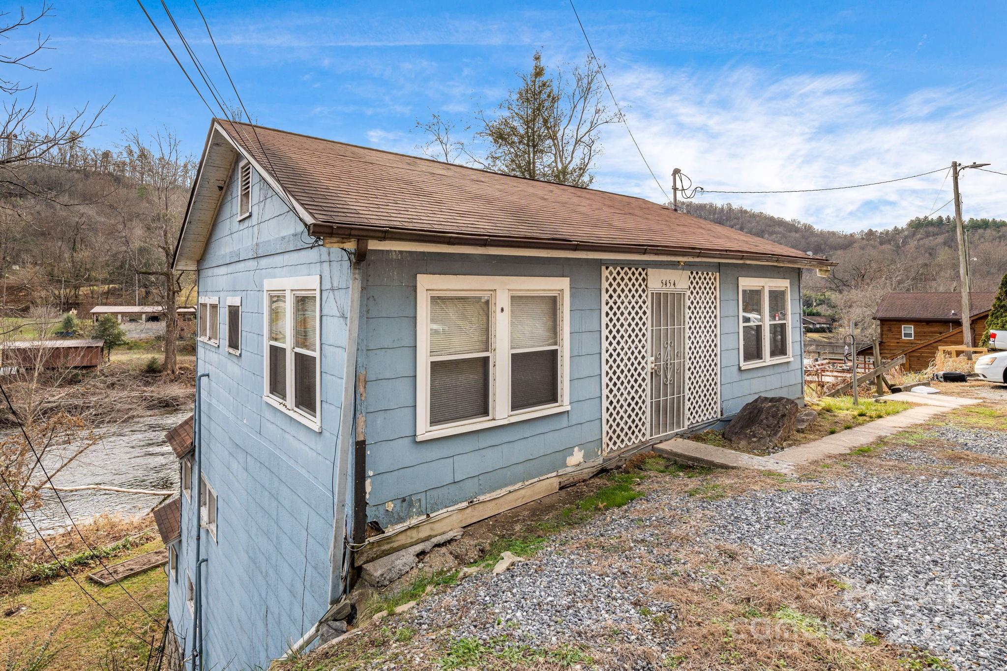 5454 Ela Road