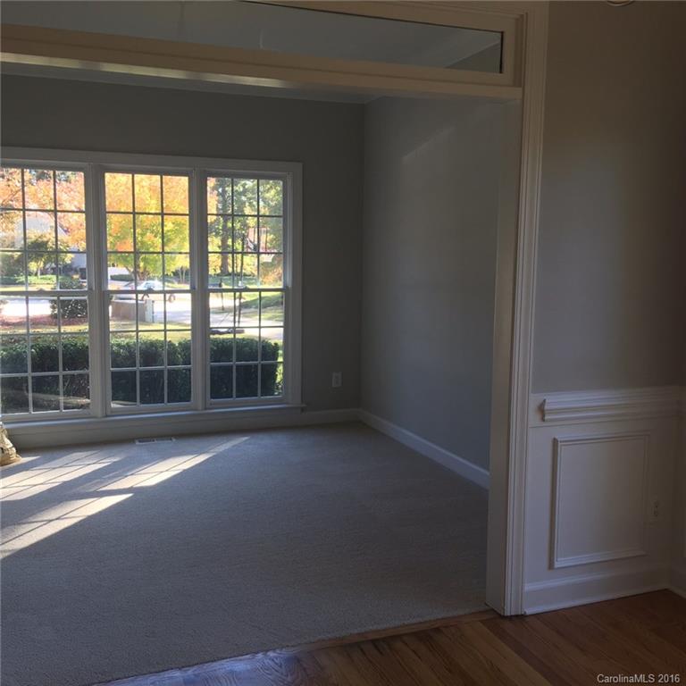 Royal Oaks - Residential