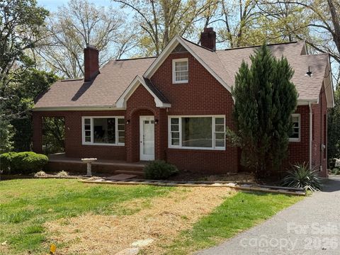 1631 Maple Avenue Albemarle NC 28001