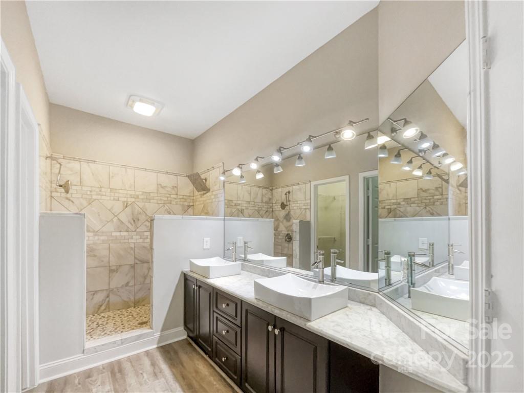 Tega Cay - Residential