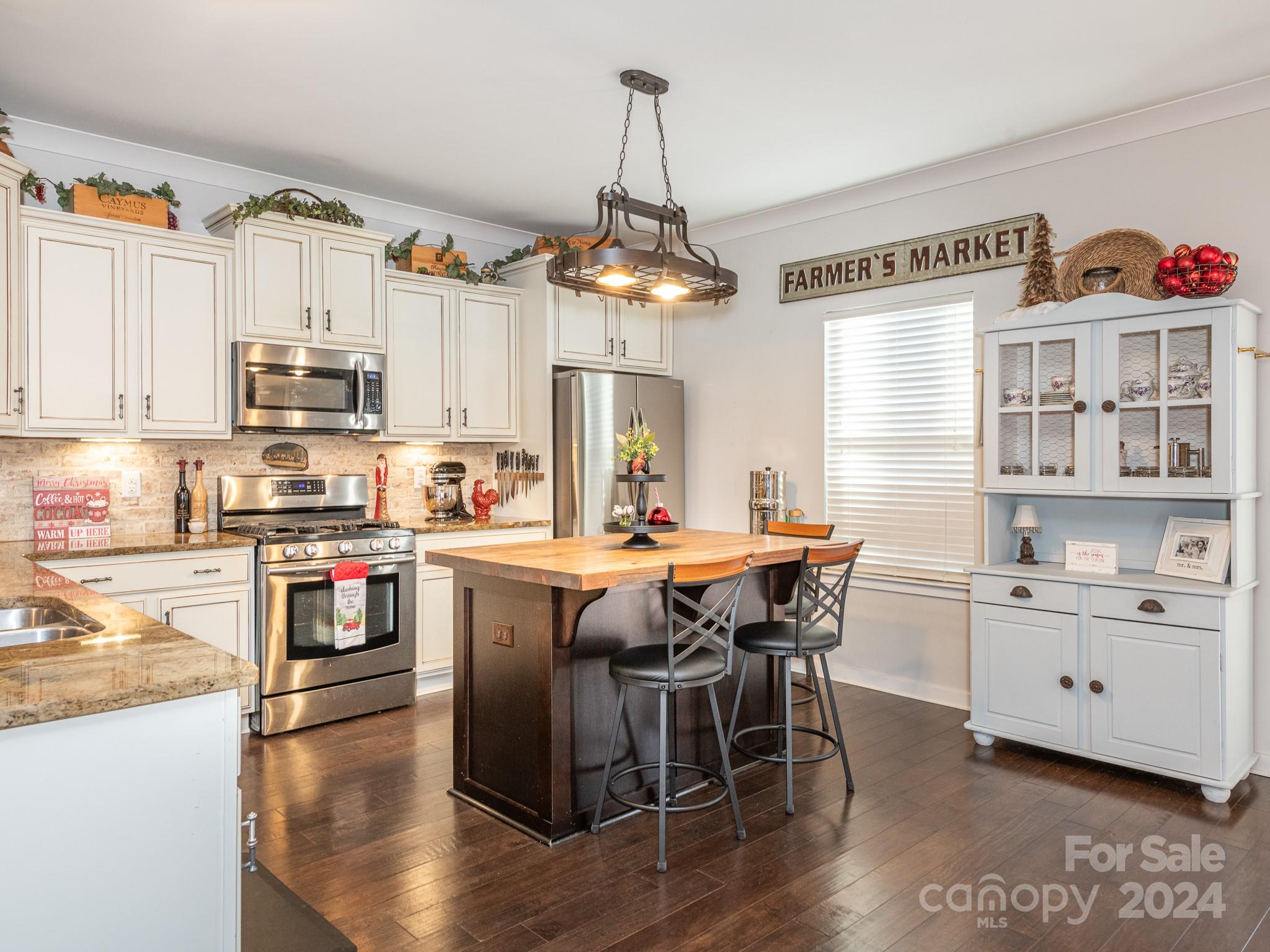 The Oaks At Mcilwaine - Residential