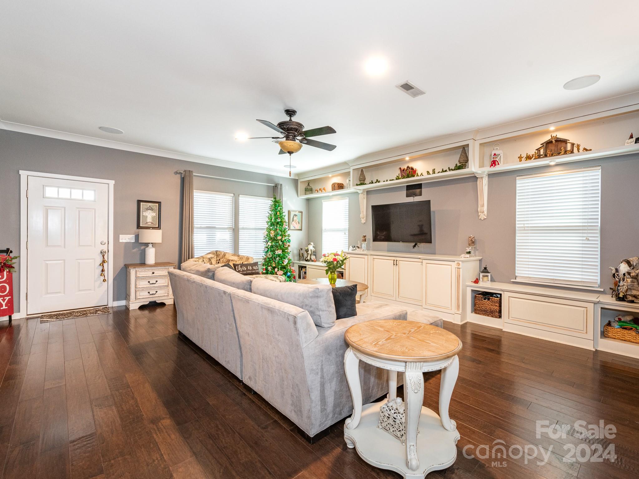 The Oaks At Mcilwaine - Residential