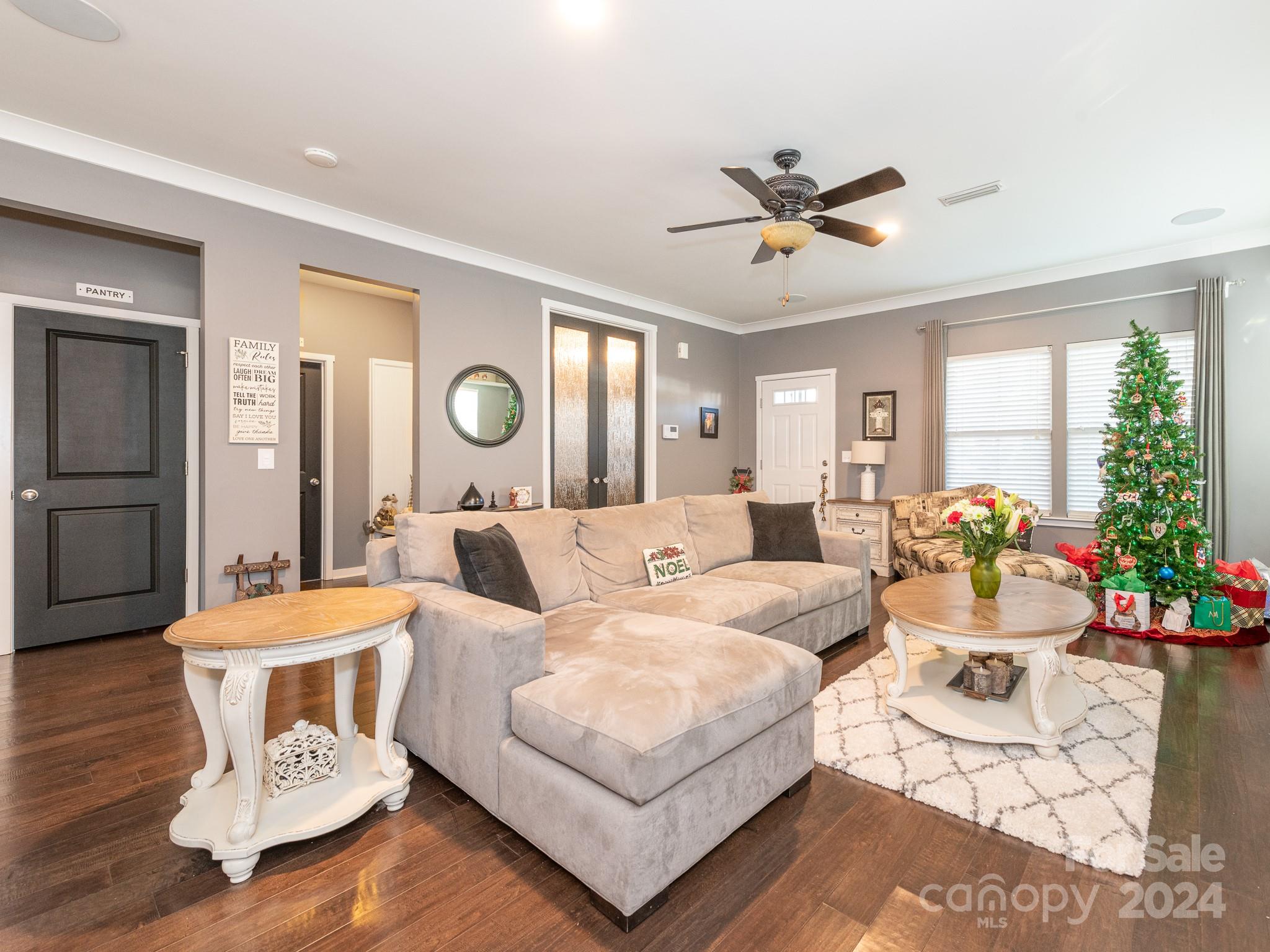 The Oaks At Mcilwaine - Residential