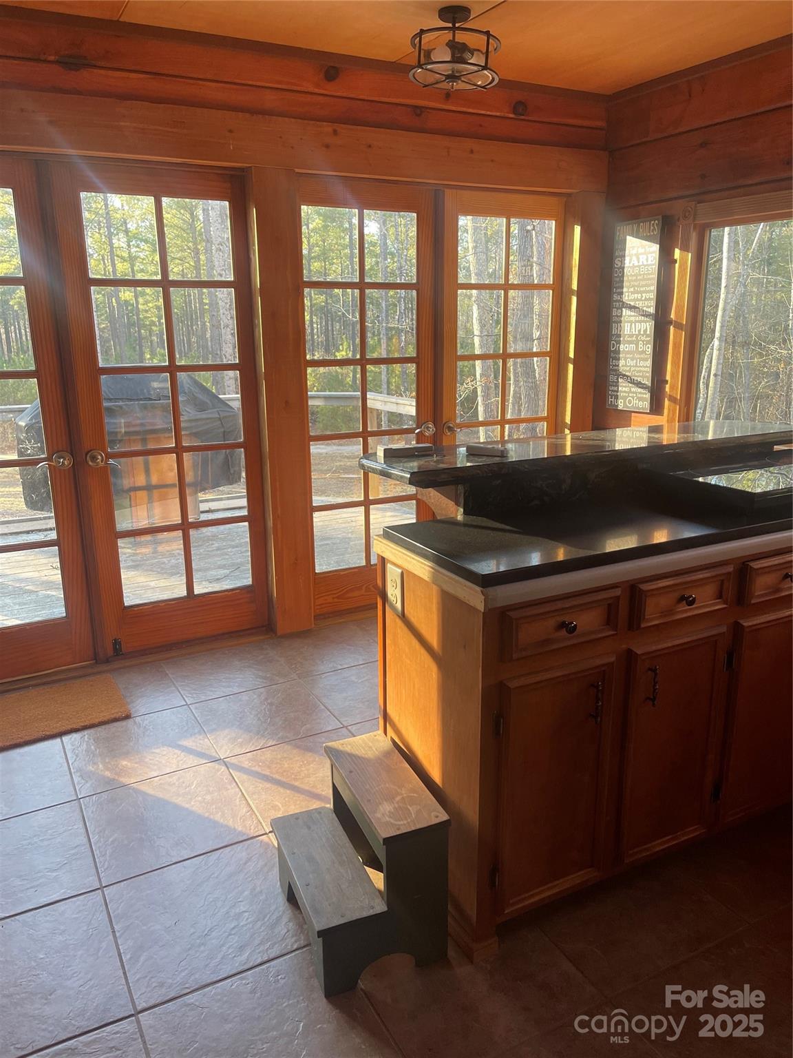 1386 Old Pinckney Road