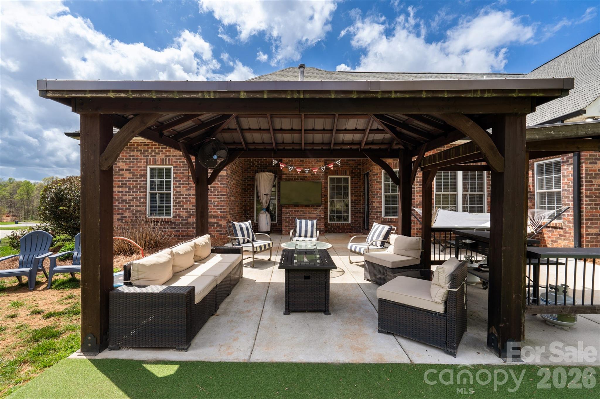 Charlottes Crossing - Residential