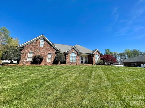Photo of 2472 Genelia Drive, Claremont, NC 28610 (MLS # 4365312)