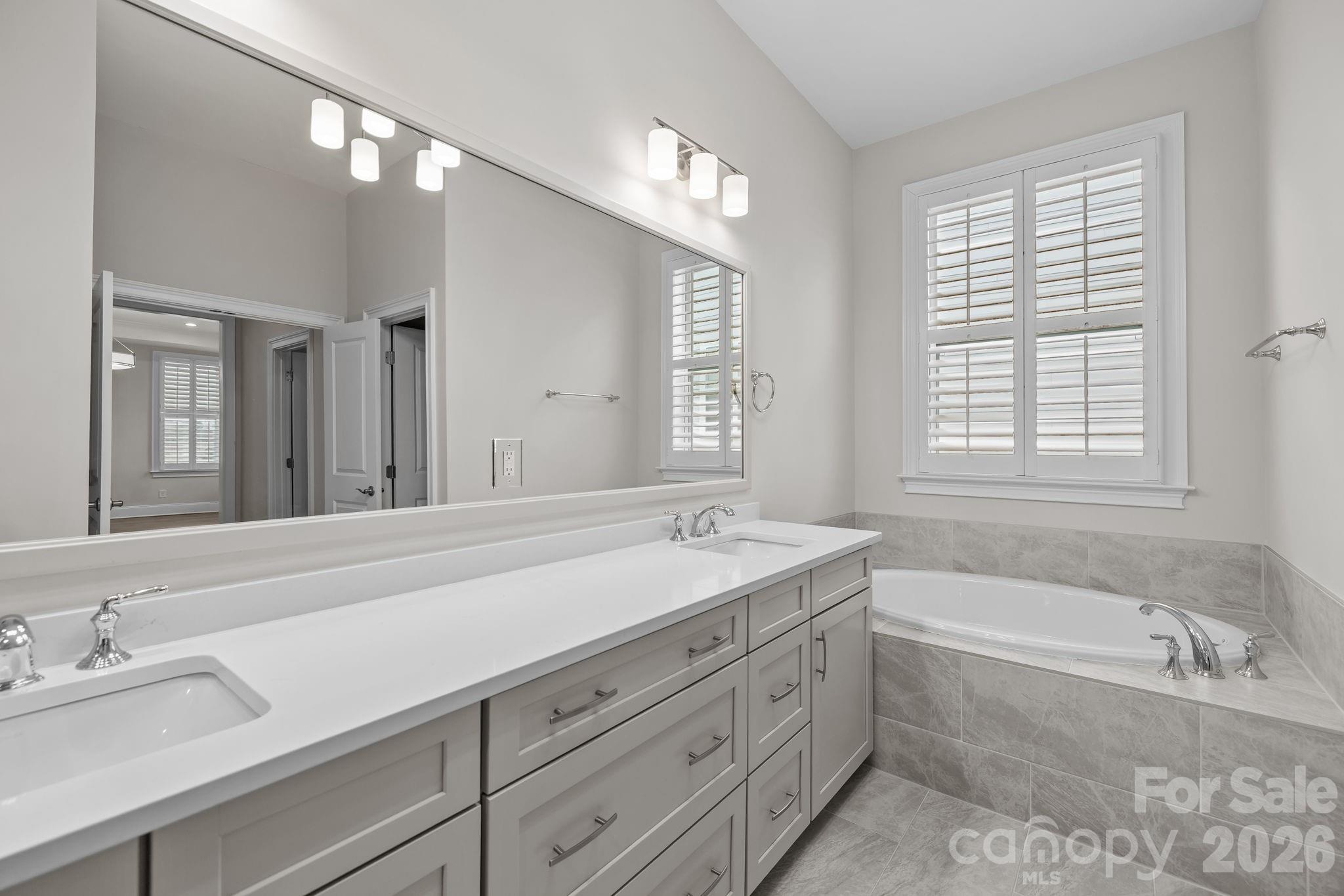 Regency at Palisades - Residential