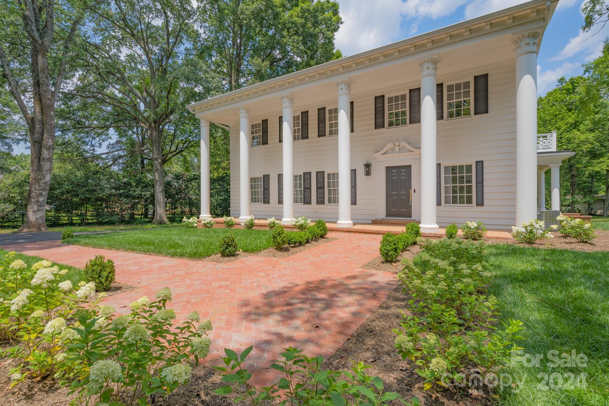 Mammoth Oaks - Residential