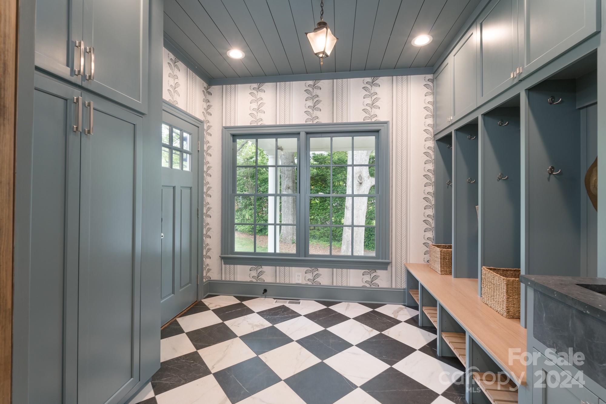 Mammoth Oaks - Residential