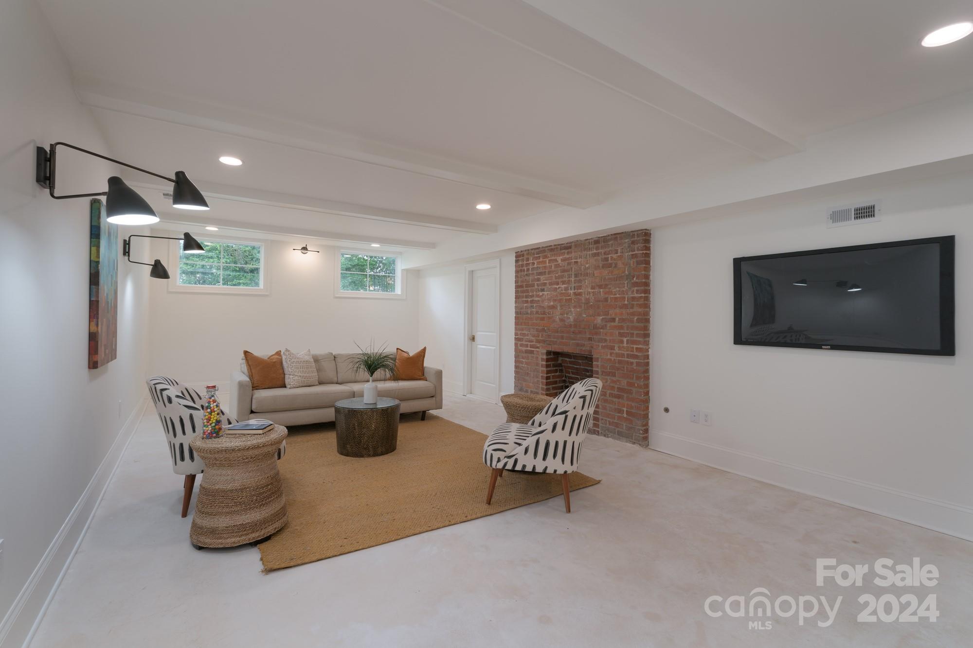 Mammoth Oaks - Residential