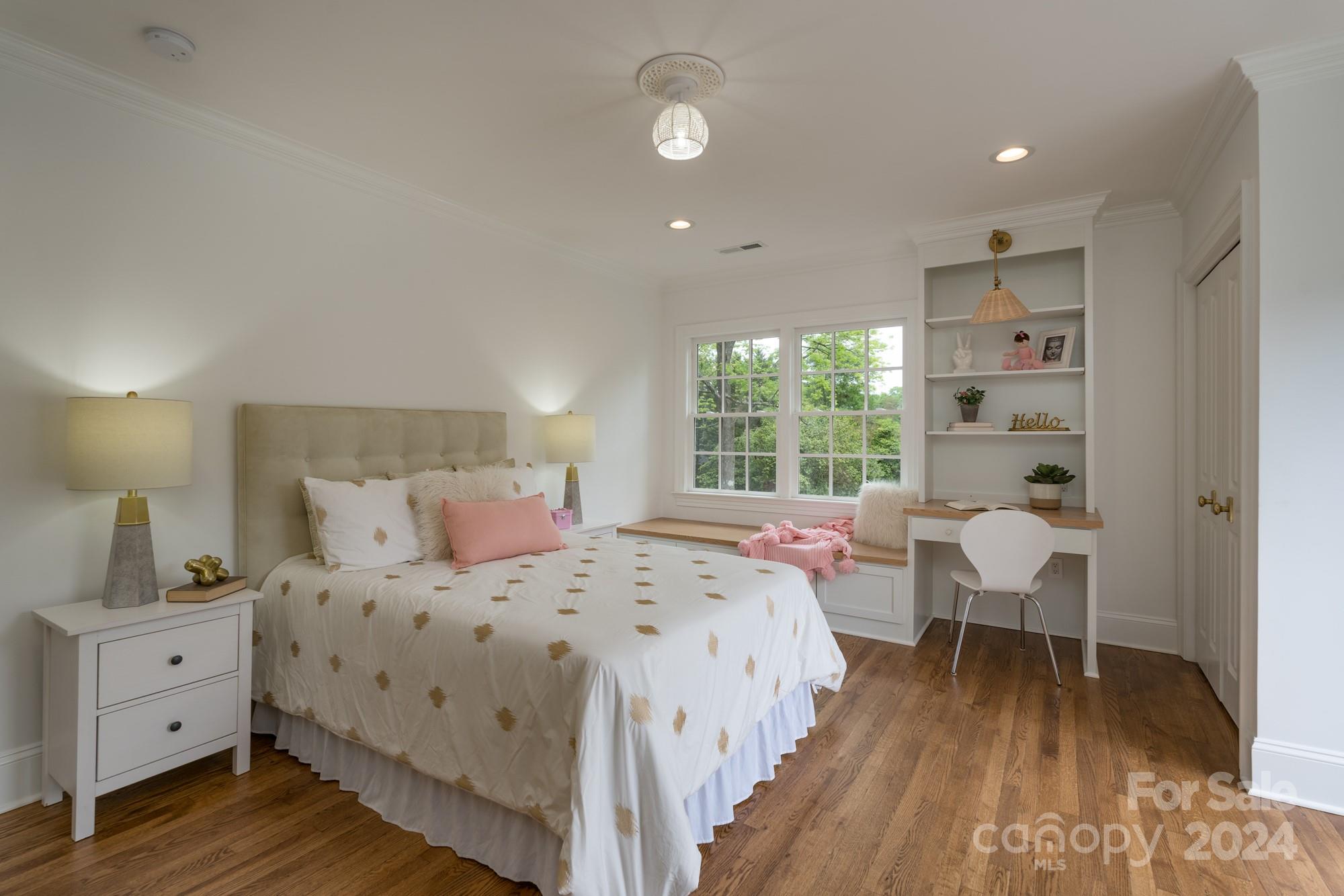 Mammoth Oaks - Residential