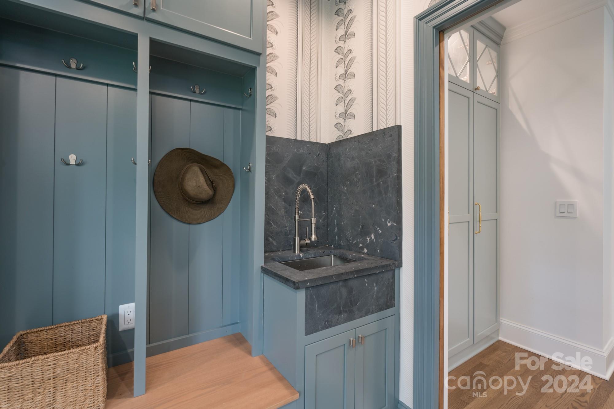 Mammoth Oaks - Residential