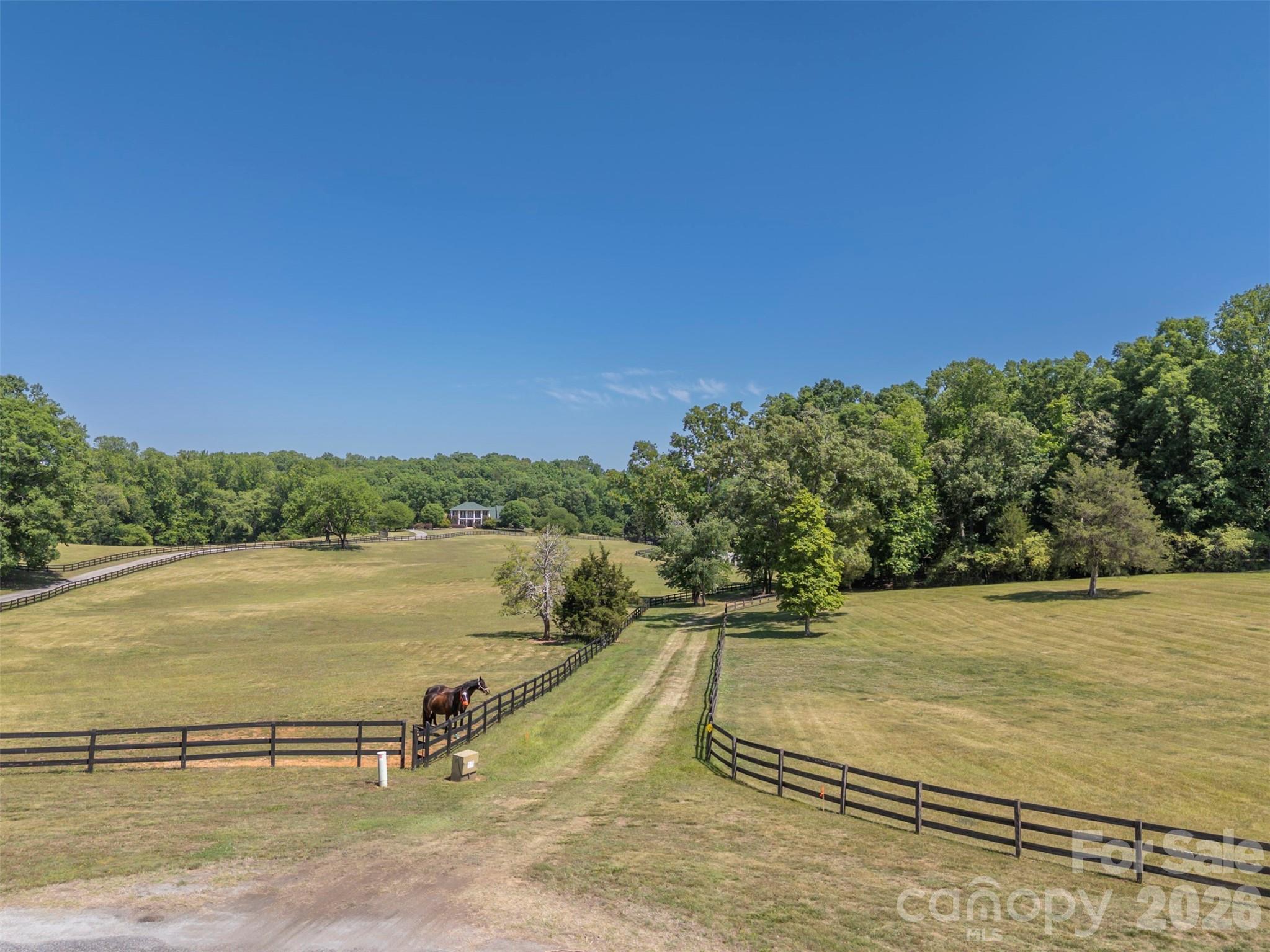 00 Green Fields Lane