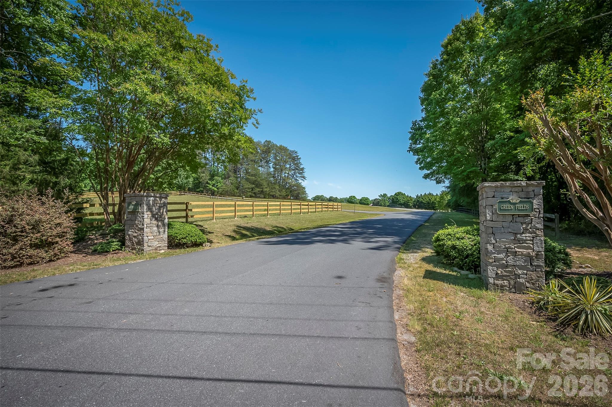 00 Green Fields Lane