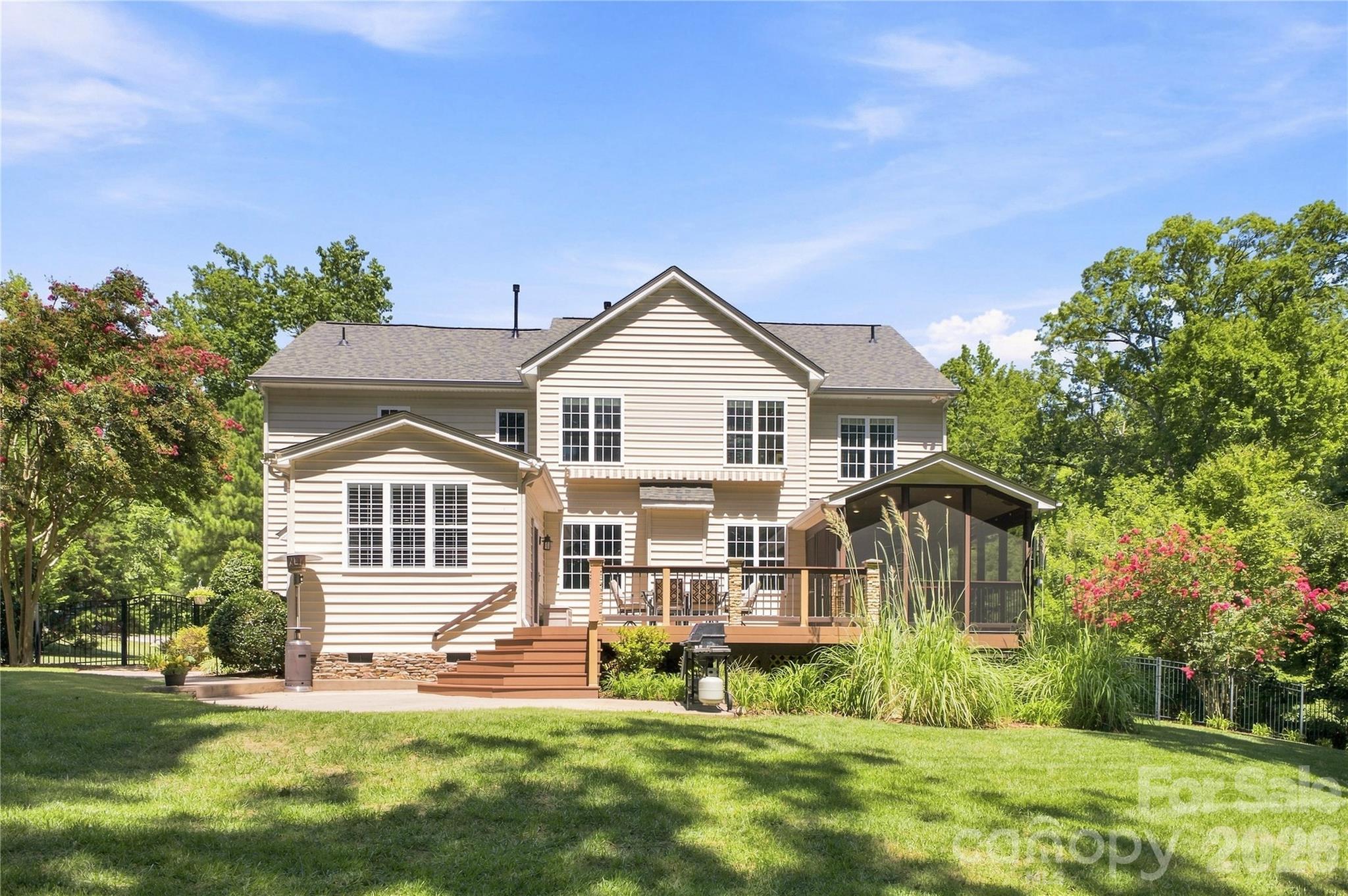 11019 King George Lane