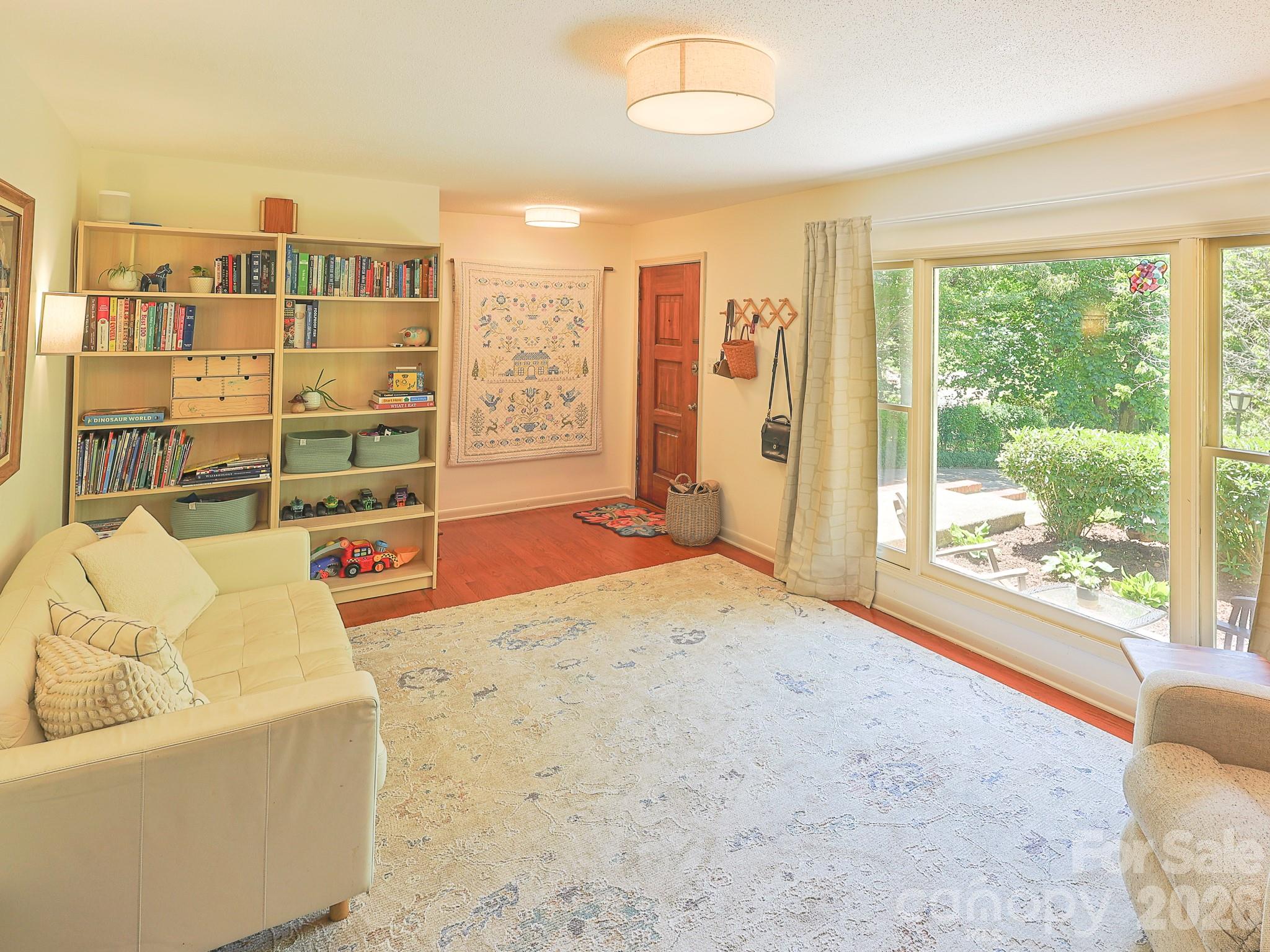 378 Dillingham Circle
