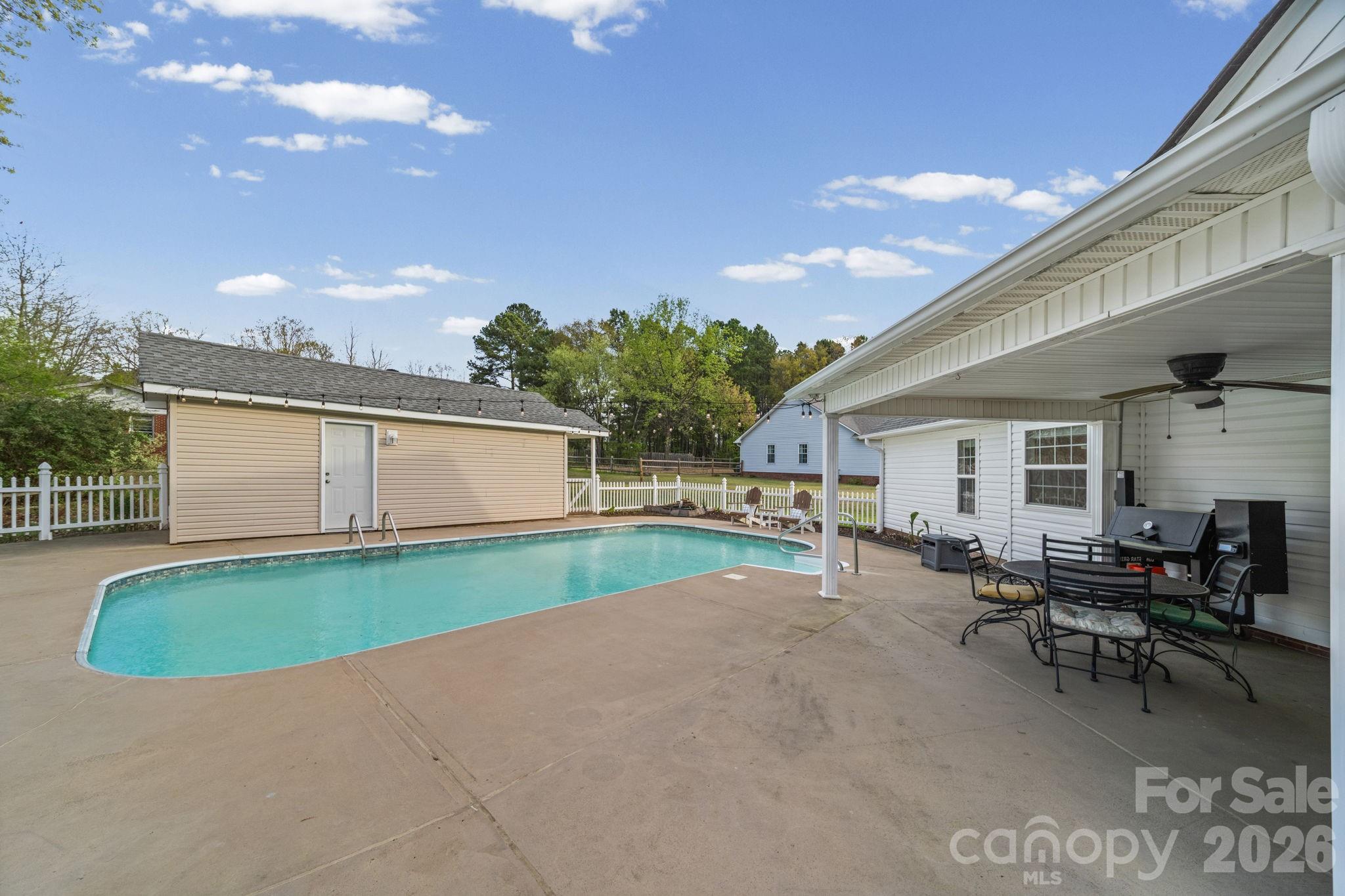 Wimbleton Woods - Residential