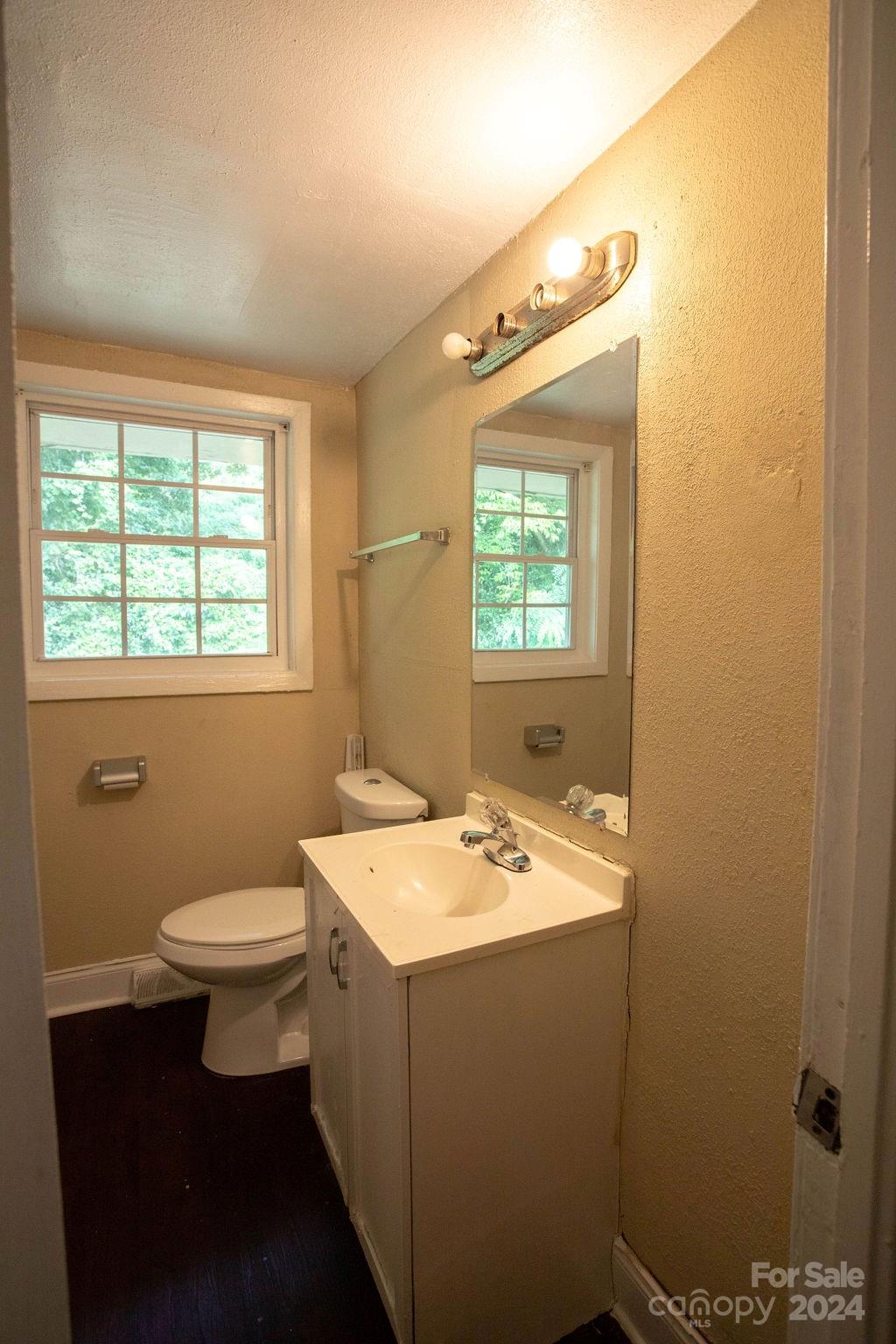 Edgebrook - Residential