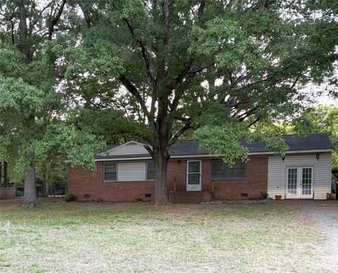 Photo of 2513 Carroll Street, Monroe, NC 28110 (MLS # 4372651)