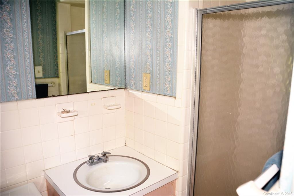 Lansdowne - Residential