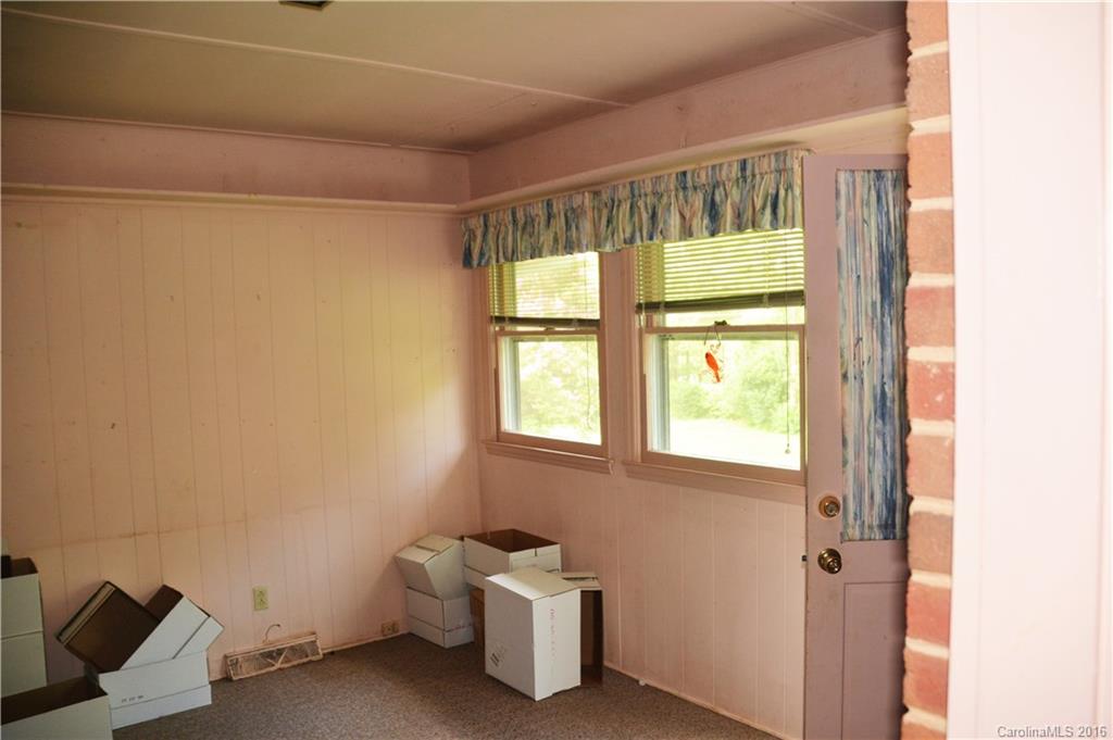 Lansdowne - Residential