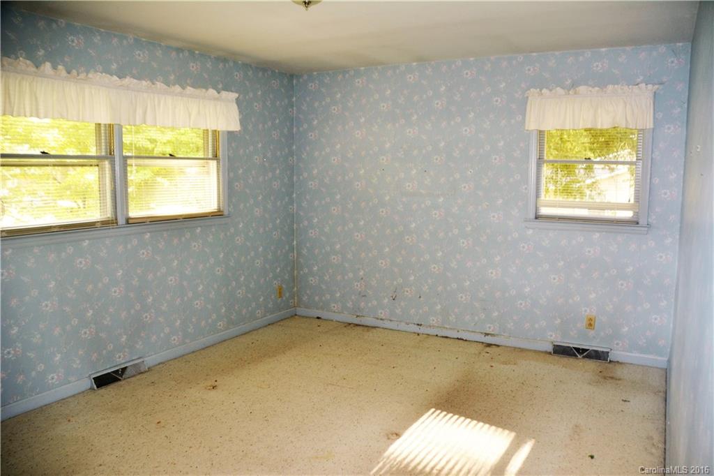 Lansdowne - Residential