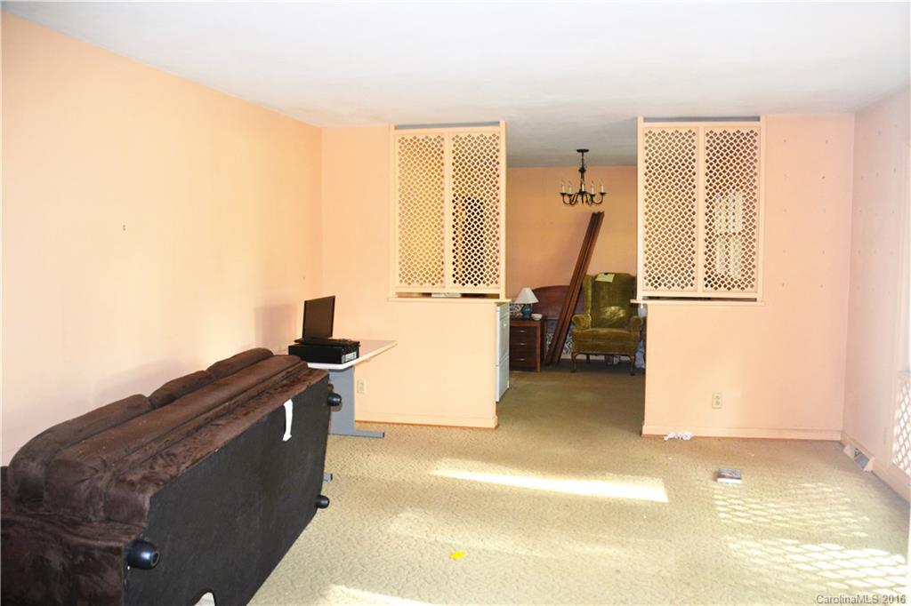 Lansdowne - Residential