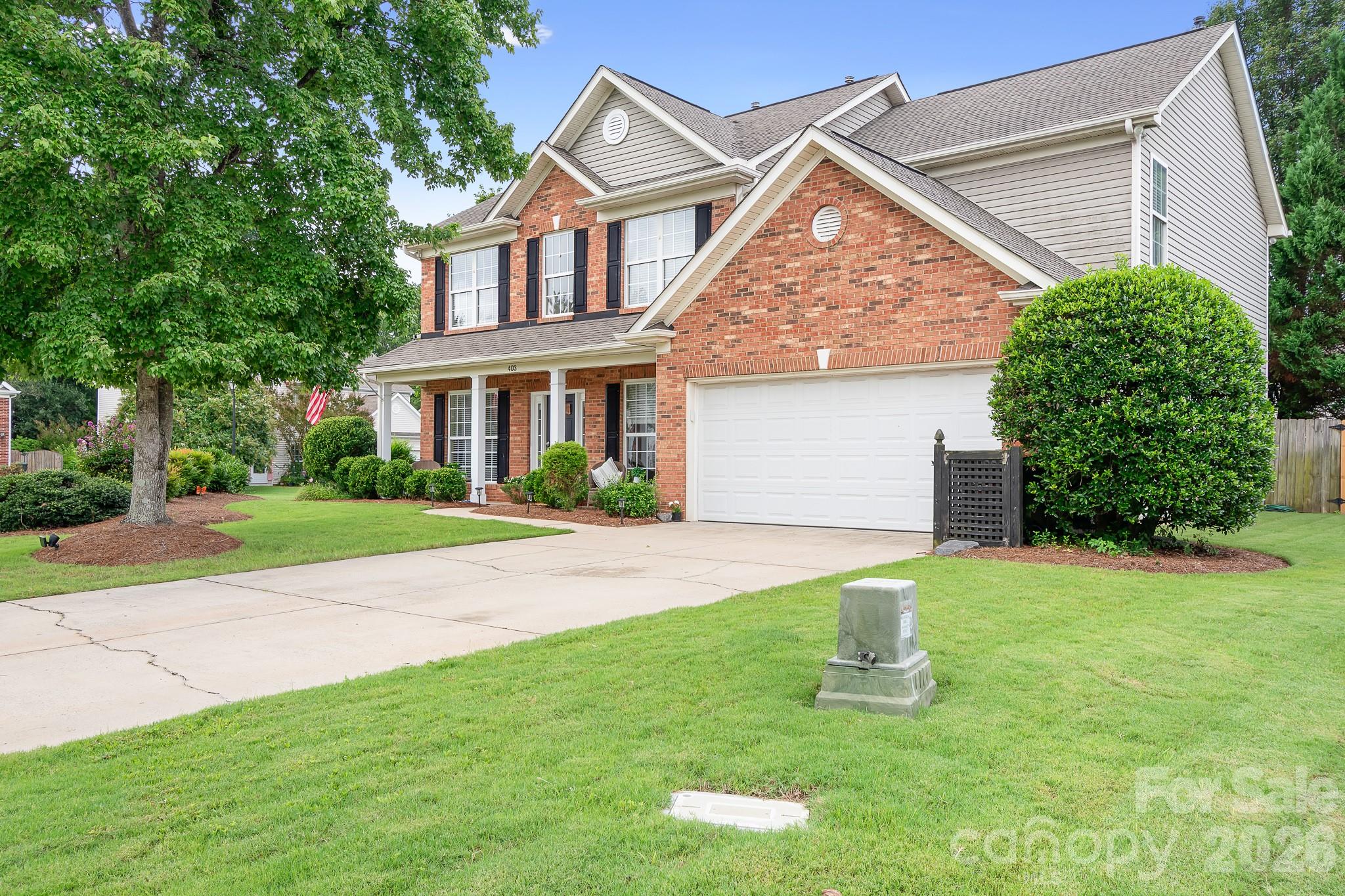 403 Lafinca Court 33