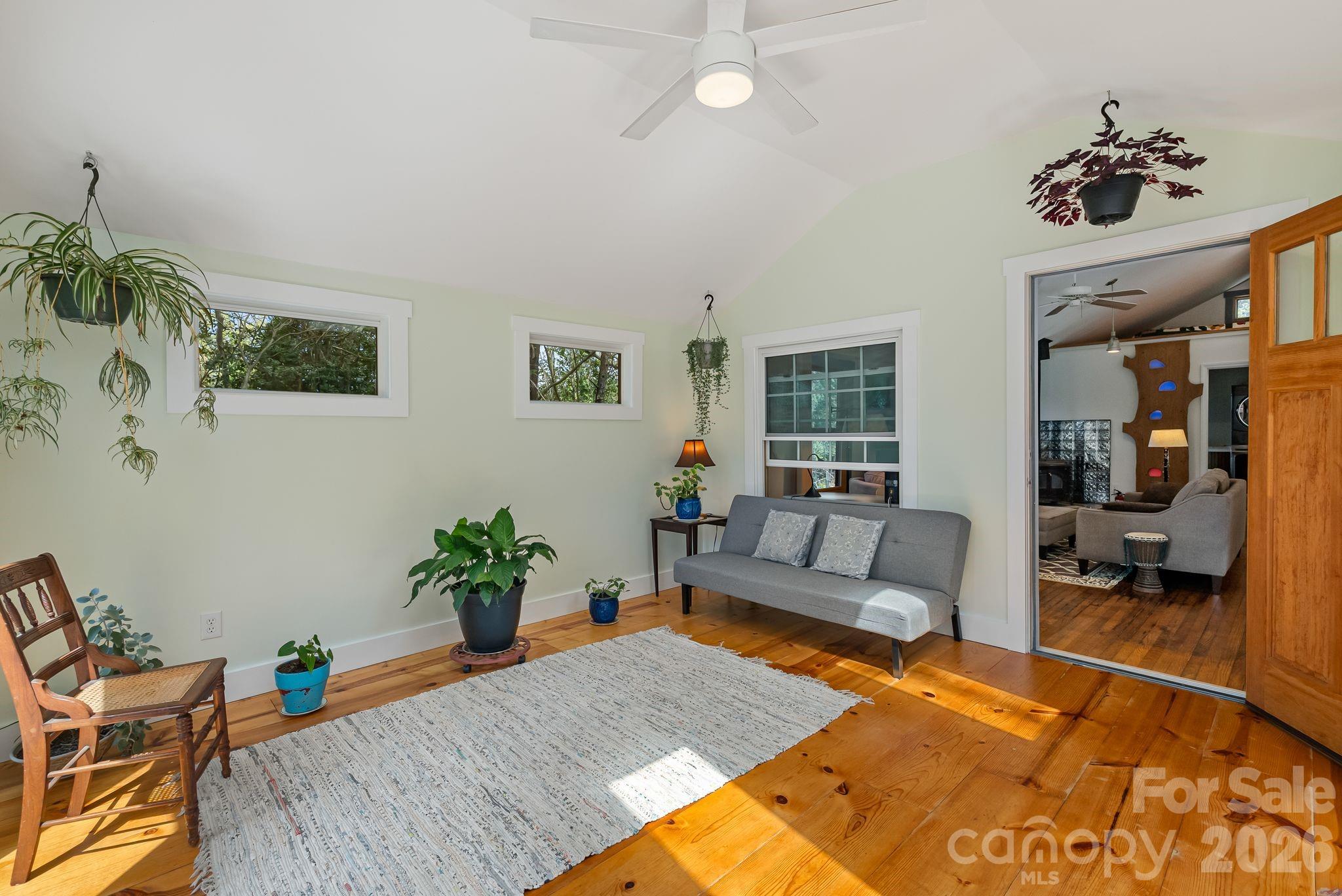 48 Springvale Avenue