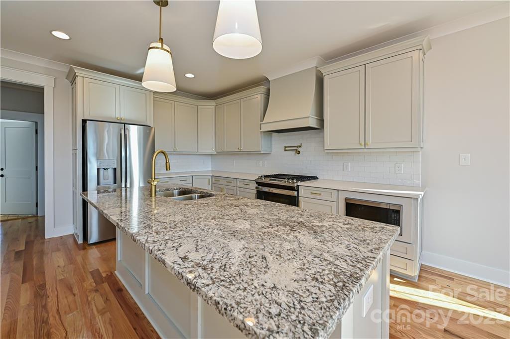 Sanders Landing - Residential