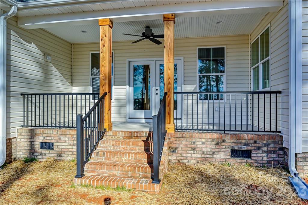 Sanders Landing - Residential