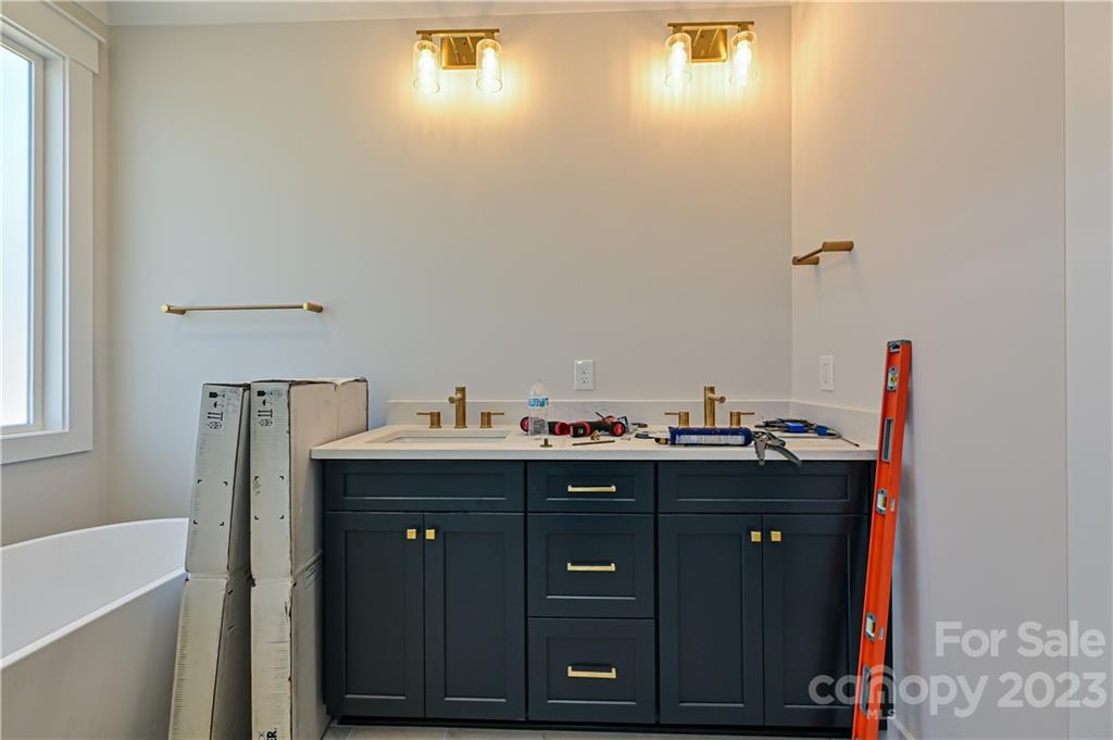 Sanders Landing - Residential