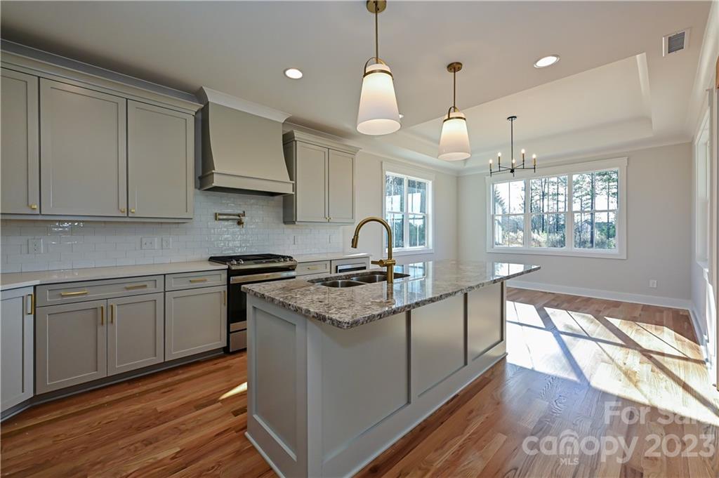 Sanders Landing - Residential