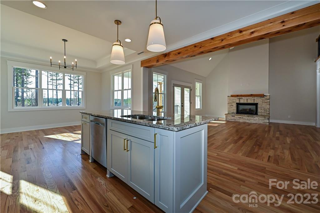 Sanders Landing - Residential