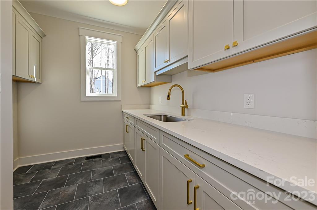 Sanders Landing - Residential