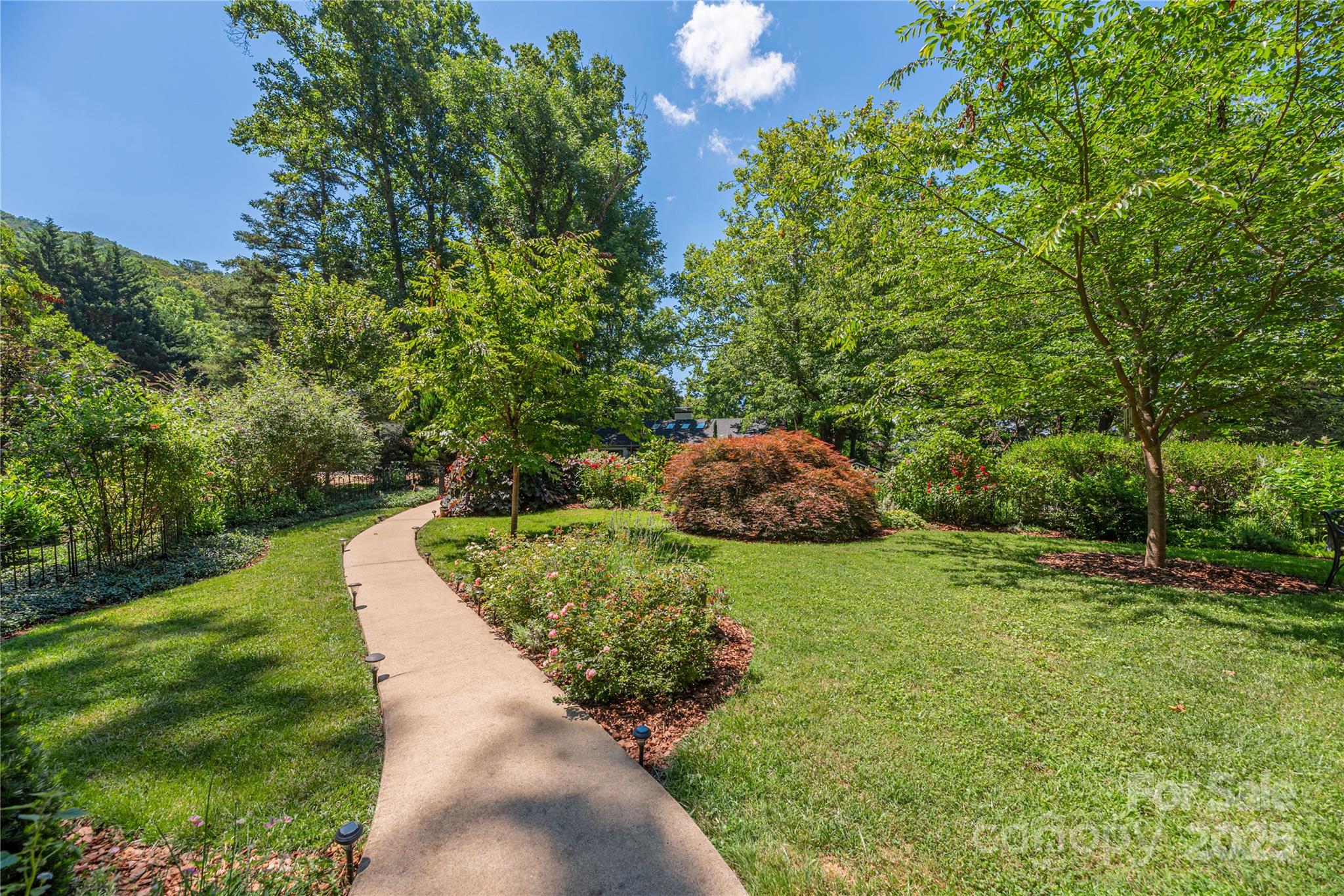24 Woodcrest Road