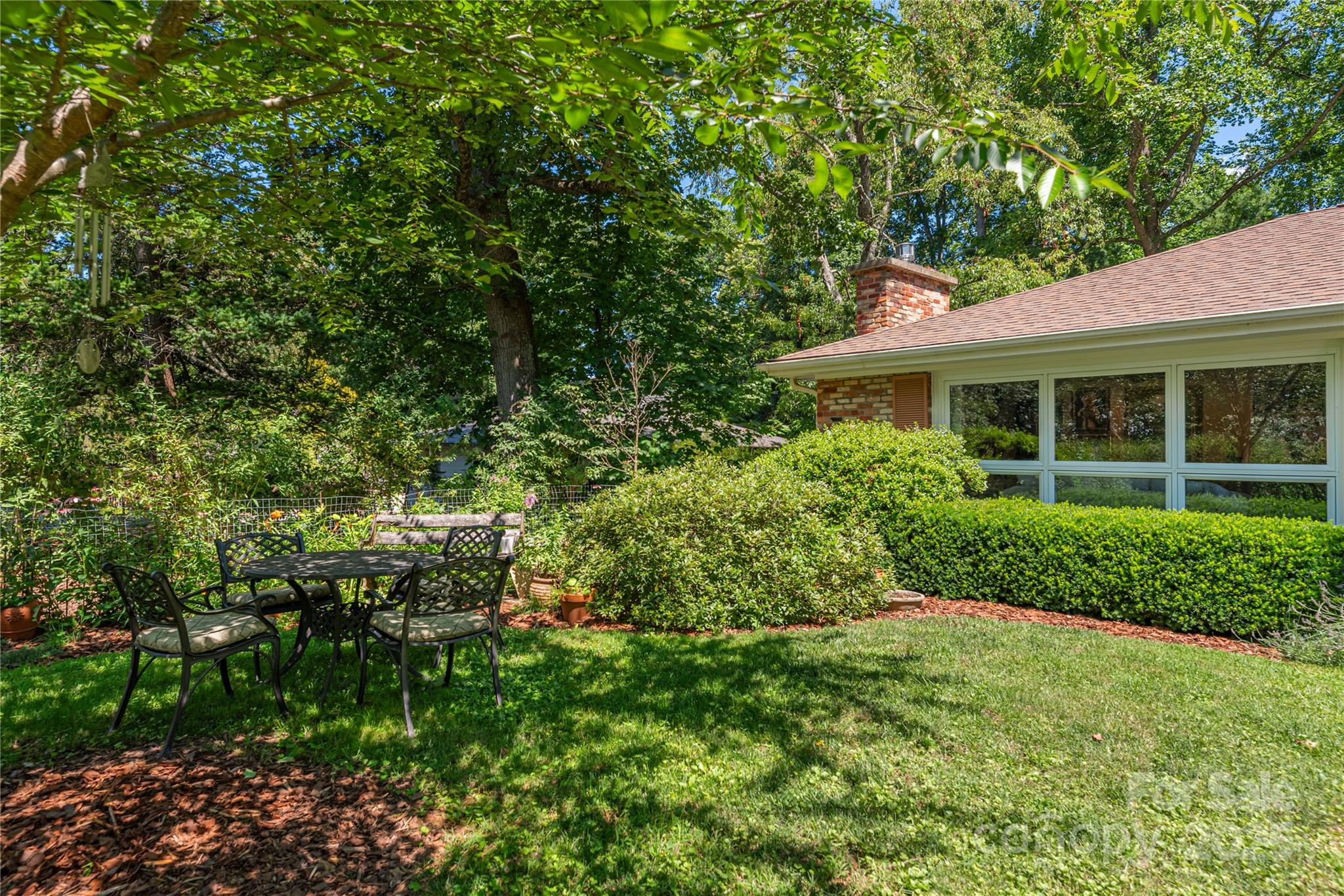 24 Woodcrest Road