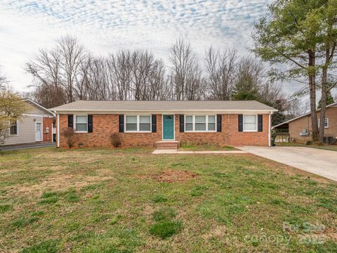 608 E Matthews Street, Matthews, NC 28105 - MLS#: 4224679