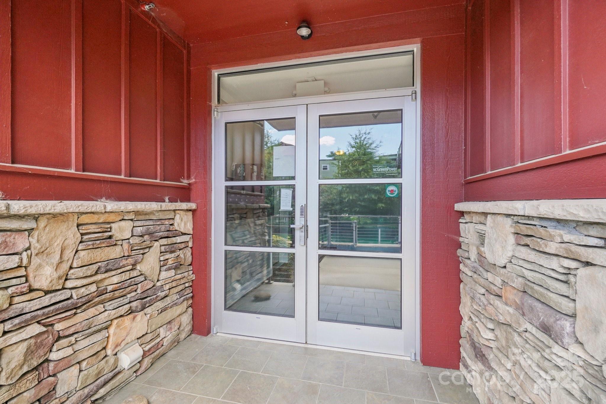 400 N Skyloft Drive 101